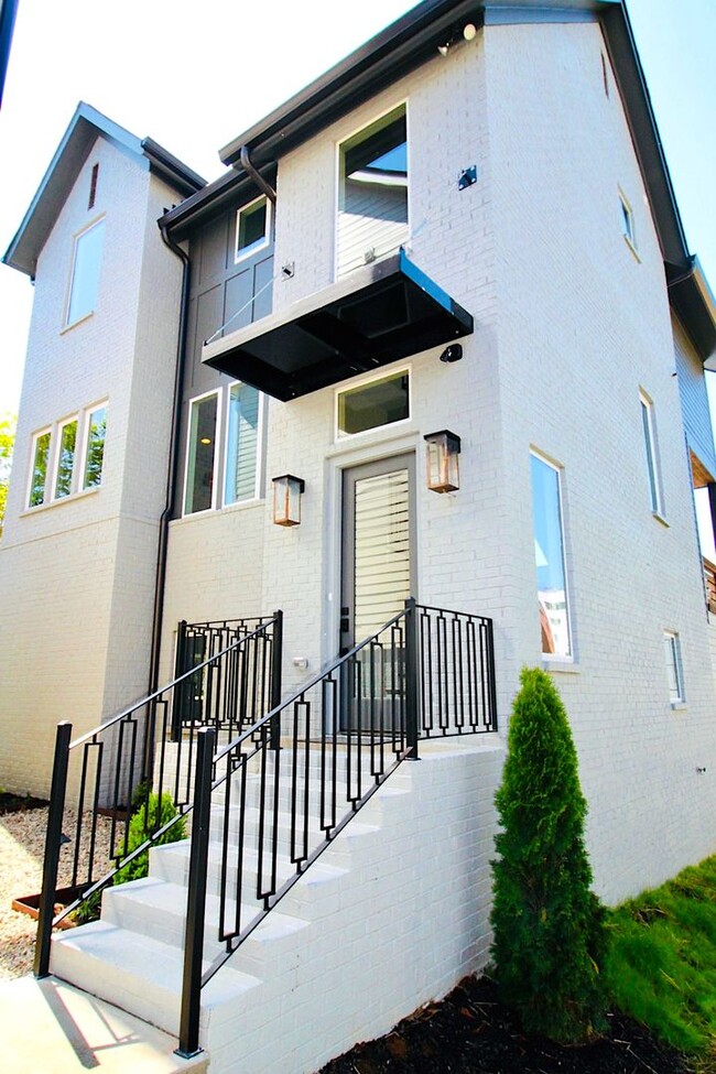 1107 Argyle Ave in Nashville, TN - Building Photo - Building Photo