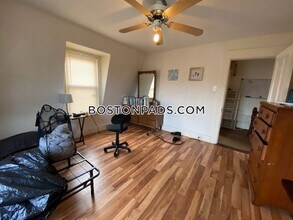 146 Allston St-Unit -3 in Cambridge, MA - Foto de edificio - Building Photo