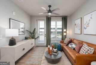 1400 Laurel Crossing Pkwy NE in Buford, GA - Foto de edificio - Building Photo