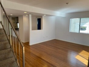 2289 190th St, Unit #6 in Redondo Beach, CA - Building Photo - Building Photo