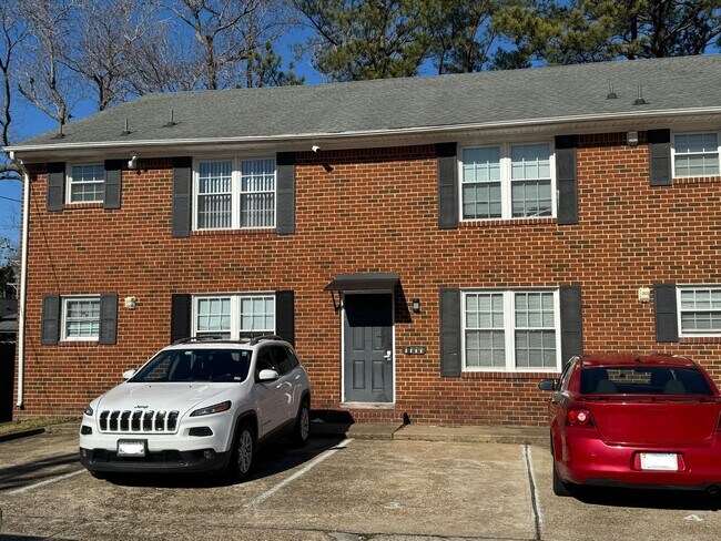 2812 Corprew Ave in Norfolk, VA - Building Photo - Building Photo