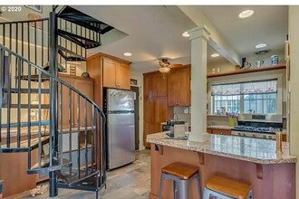 2515 Harney St-Unit -2515 Harney in Vancouver, WA - Building Photo - Building Photo