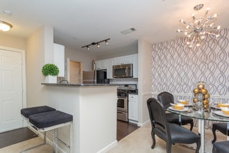 Ellington Metro West in Westborough, MA - Building Photo - Interior Photo
