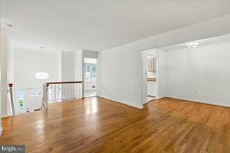 7201 Fairfield Ct in District Heights, MD - Building Photo - Building Photo