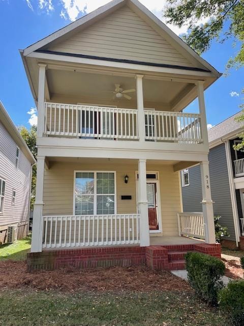 property at 918 E 10th St