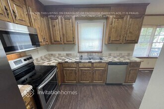 10705 Danesway Ln in Cornelius, NC - Building Photo - Building Photo