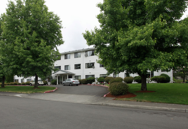 Mattie Younkin Manor in Gresham, OR - Building Photo - Building Photo