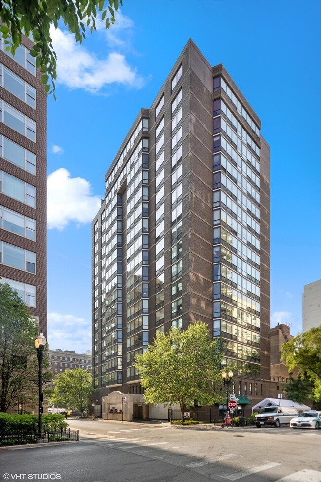 property at 21 W Goethe St