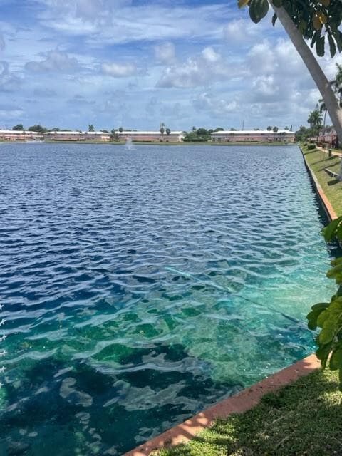 815 Ter in Hallandale Beach, FL - Building Photo - Building Photo