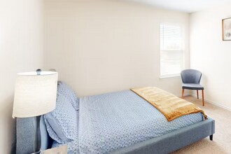 3651 Sandy Brook Dr in Round Rock, TX - Building Photo - Building Photo