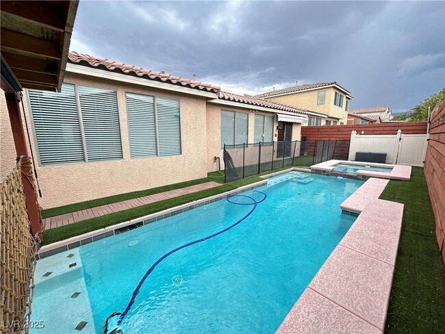 property at 9224 Longhorn Falls Ct