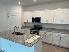 11410 Timber Creek Dr in Ft. Myers, FL - Building Photo - Building Photo