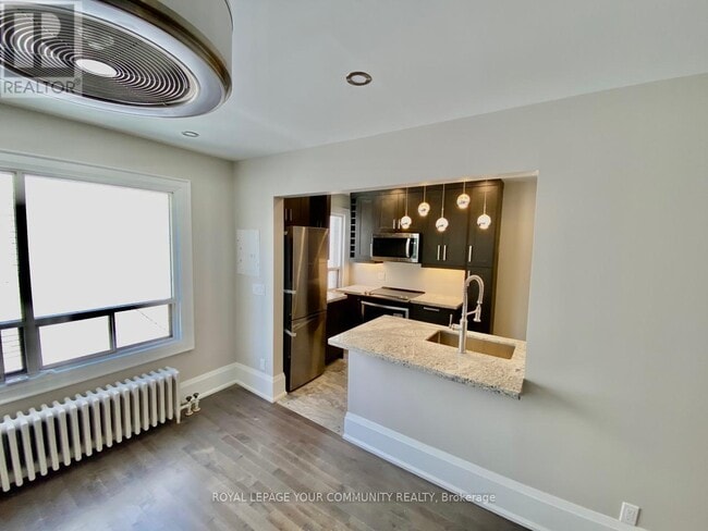 property at 922-922 Bathurst St