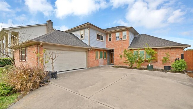 13222 Agarita Ln in Houston, TX - Building Photo - Building Photo