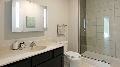 4000 Gardenview Dr in Grand Forks, ND - Building Photo - Building Photo