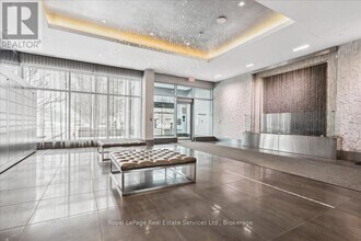 65 Speers Rd in Oakville, ON - Building Photo - Building Photo