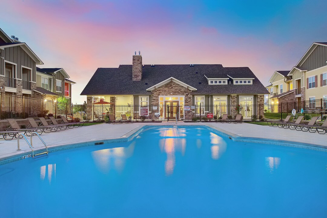The Reserve at Fountainview in St. Charles, MO - Building Photo