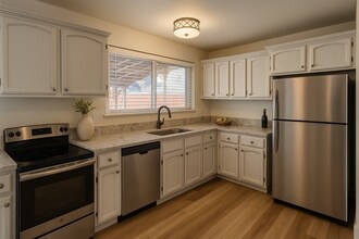 3708 Lancashire St in Colorado Springs, CO - Building Photo - Building Photo
