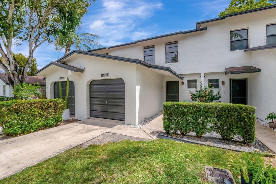 23424 SW 53rd Ave in Boca Raton, FL - Building Photo