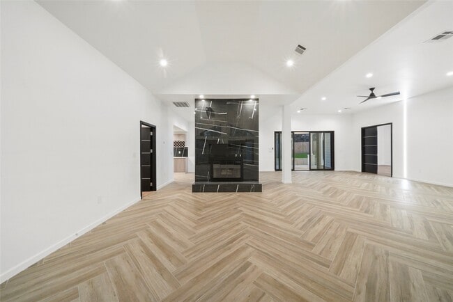 property at 2438 Carriage Lamp Ln