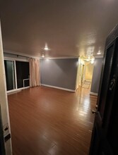 211 Briarwood in Irvine, CA - Building Photo - Building Photo