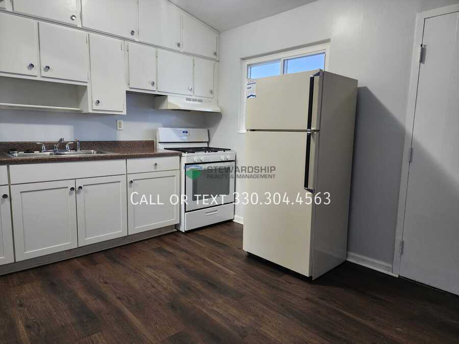 1440 Virginia Ave in Akron, OH - Building Photo