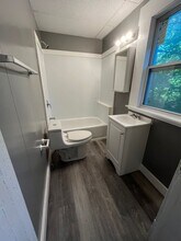 7915 Linwood Ave in Cleveland, OH - Building Photo - Building Photo