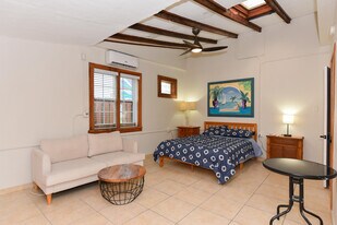 17 S L St in Lake Worth Beach, FL - Building Photo