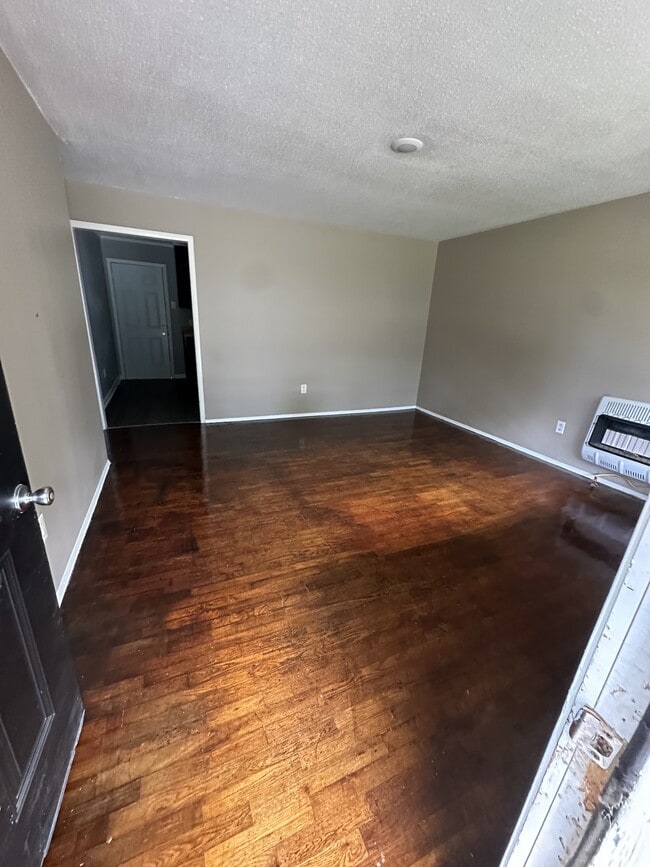1030 N Monroe Ave in Brownsville, TN - Building Photo - Building Photo
