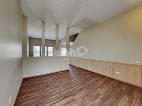 1708 Lake Pointe Ct in Plainfield, IL - Building Photo - Building Photo
