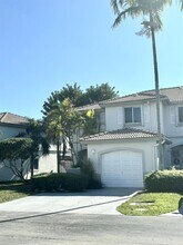 16276 SW 75th St in Miami, FL - Foto de edificio - Building Photo