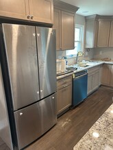 476 Holdsworth Dr in Pittsburgh, PA - Building Photo - Building Photo