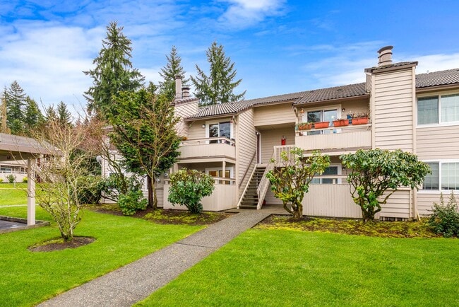 14200 NE 171st St in Woodinville, WA - Building Photo - Building Photo