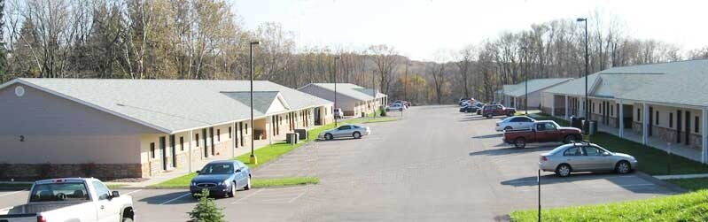 Stoneworth Apartments in Slippery Rock, PA - Foto de edificio