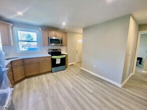 18 Sussex Ave in Morristown, NJ - Building Photo - Building Photo