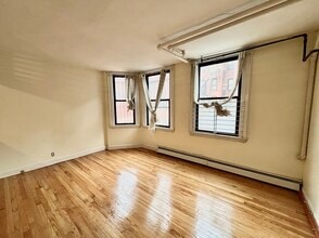 337 Beacon St in Boston, MA - Building Photo - Building Photo