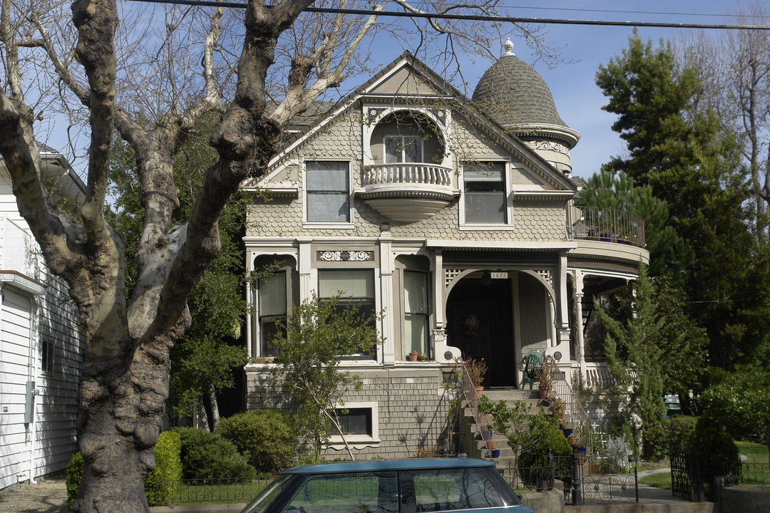 1423 Central Ave in Alameda, CA - Foto de edificio