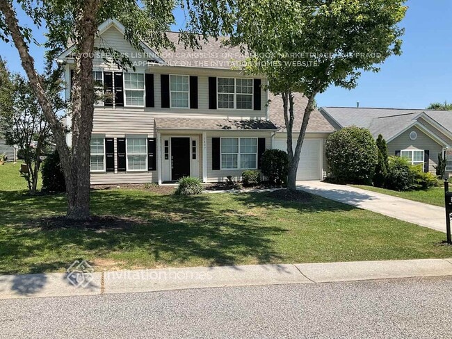 property at 3407 E Fairmeadow Dr