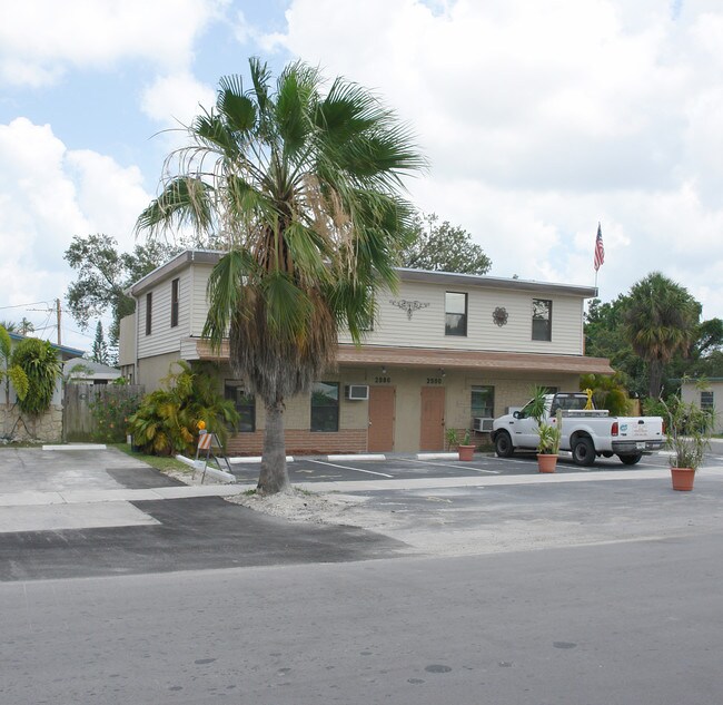 2986-2990 SW 15th Ave in Fort Lauderdale, FL - Building Photo - Building Photo