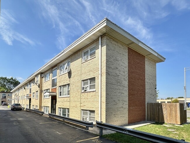 property at 3820 25th Ave