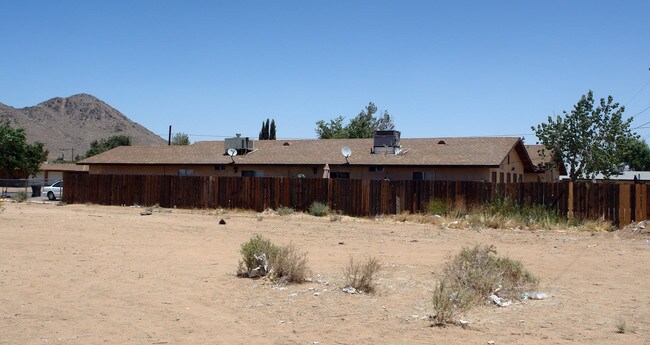 20189 Serrano Rd in Apple Valley, CA - Building Photo - Building Photo