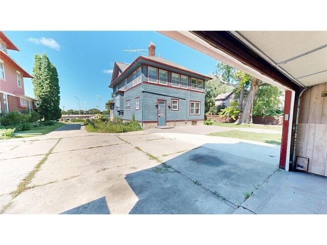 property at 216 Litchfield Ave SE