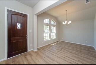 2926 Grand Hawthorne Rd in Conroe, TX - Building Photo - Building Photo