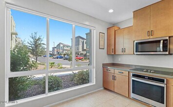 1250 Abbey Ln in Chandler, AZ - Building Photo - Building Photo