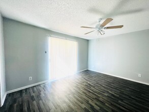6929 Timber W St in San Antonio, TX - Building Photo - Building Photo