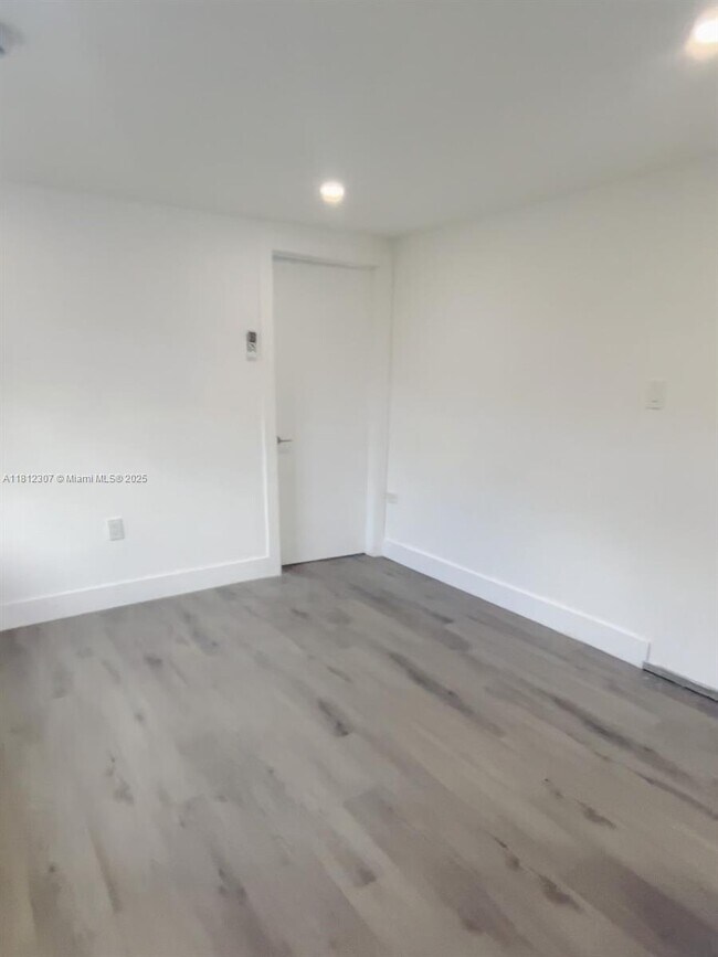 10320 NW 30th Ave in Miami, FL - Building Photo - Building Photo