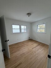 14 Olean Ave, Unit 2 in Jersey City, NJ - Building Photo - Building Photo