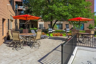 New Boston Square in Minneapolis, MN - Building Photo