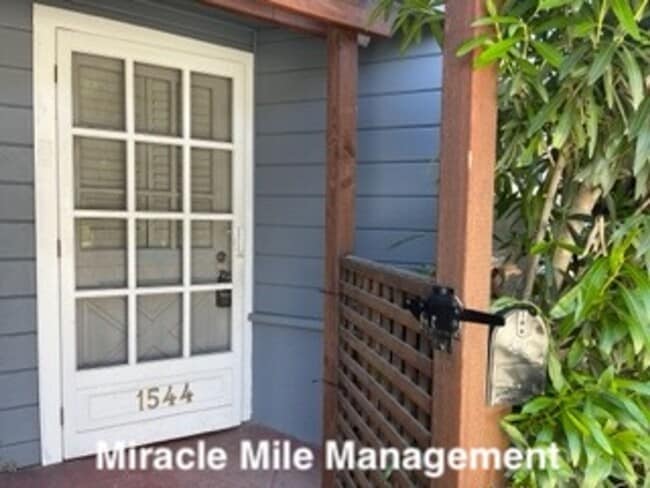 property at 1544-1546 San Anselmo Ave