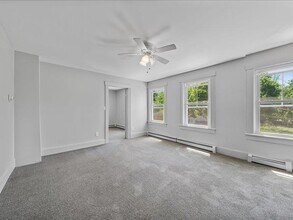 28 Van Buren St in Warwick, NY - Building Photo - Building Photo